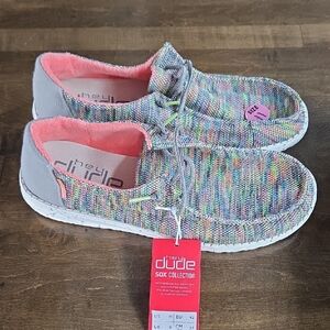 Hey Dude Size 11 Women's Multicolor Knit Slip-Ons with Coral Lining